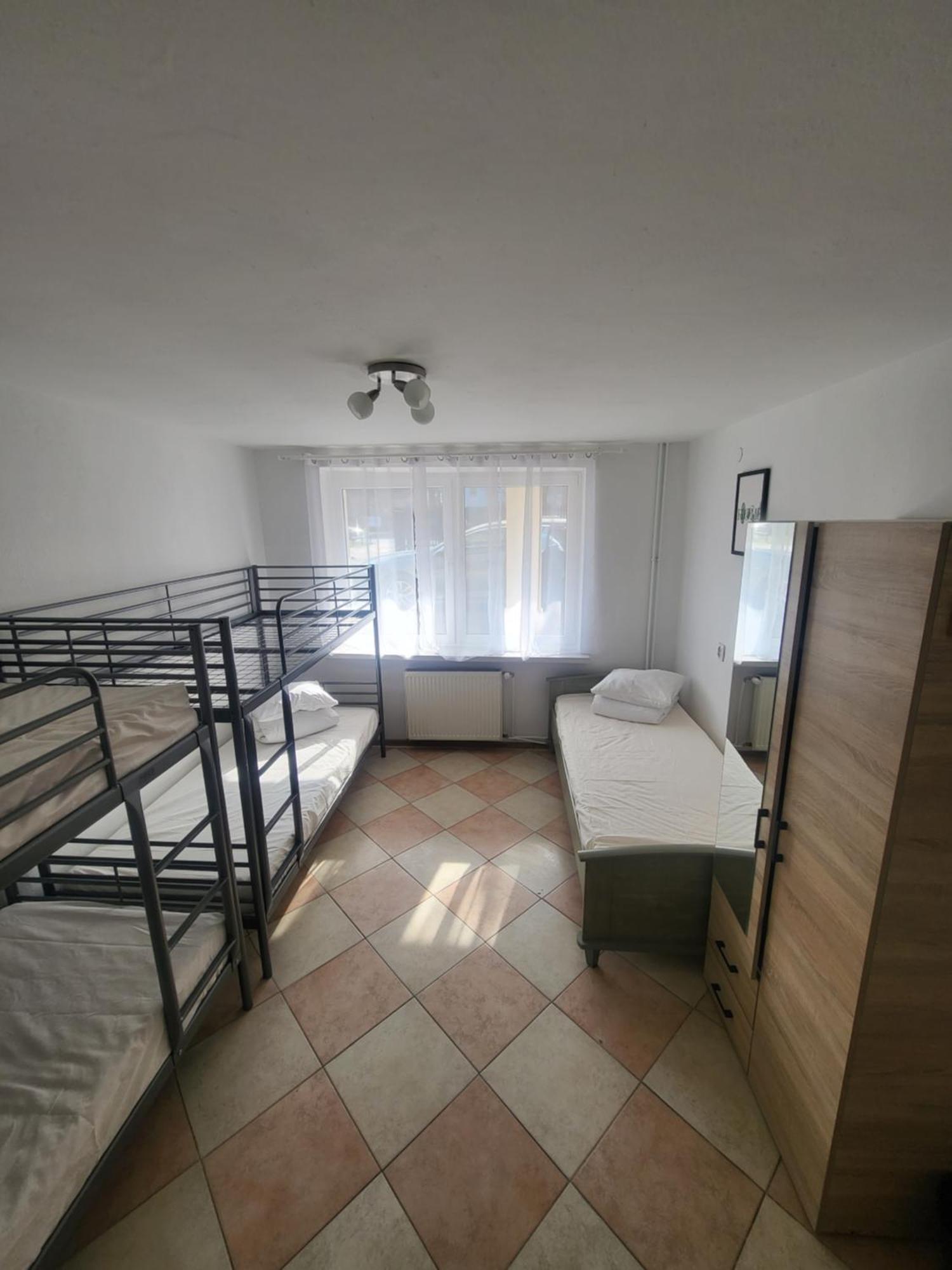 Rooms4Rest Popularna - Private Rooms For Tourists - Atr Consulting Sp, Z O,O, Warsaw Exterior photo