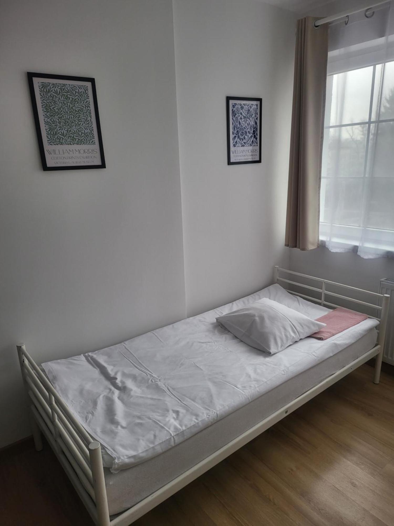 Rooms4Rest Popularna - Private Rooms For Tourists - Atr Consulting Sp, Z O,O, Warsaw Exterior photo