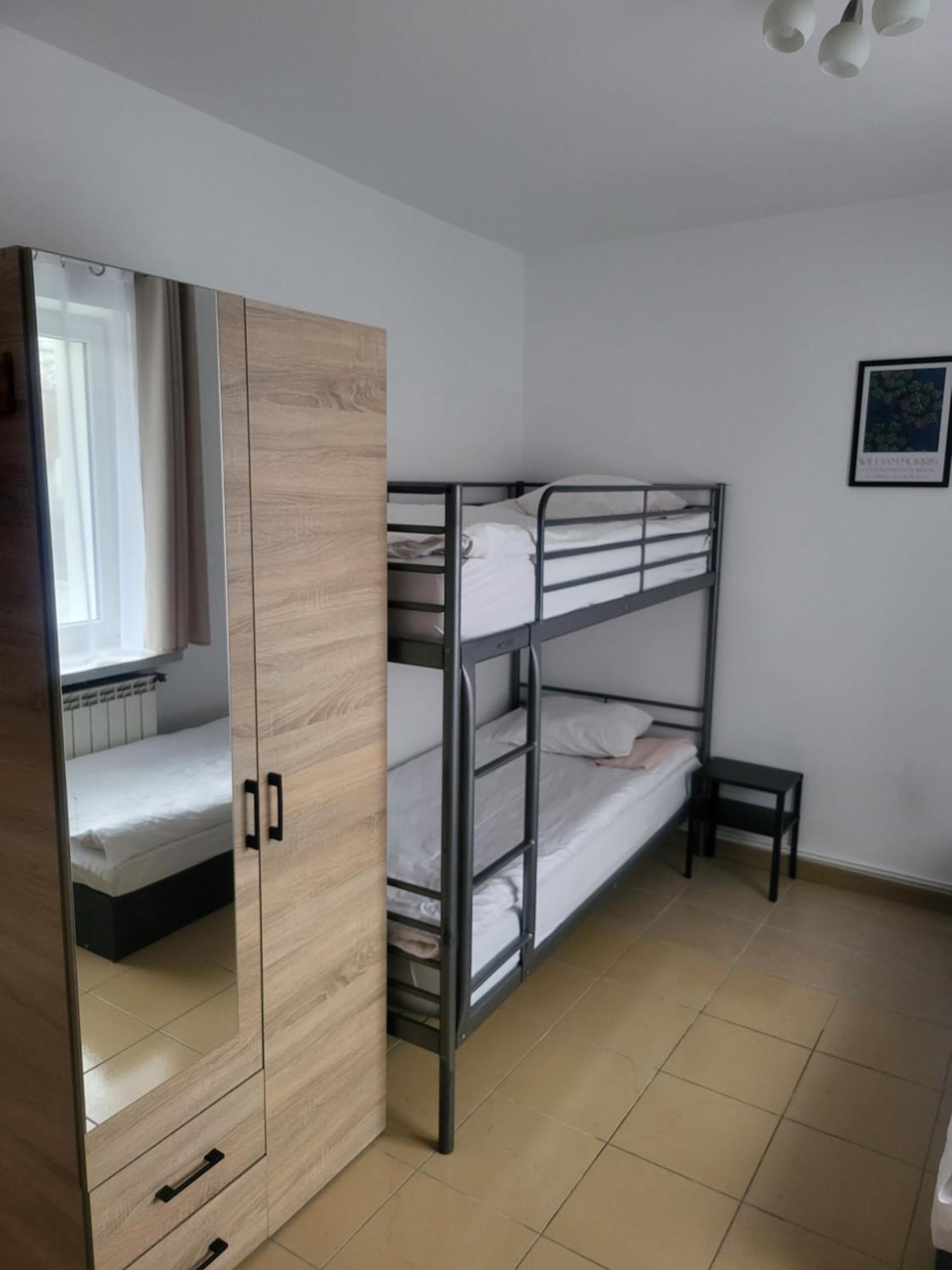 Rooms4Rest Popularna - Private Rooms For Tourists - Atr Consulting Sp, Z O,O, Warsaw Exterior photo