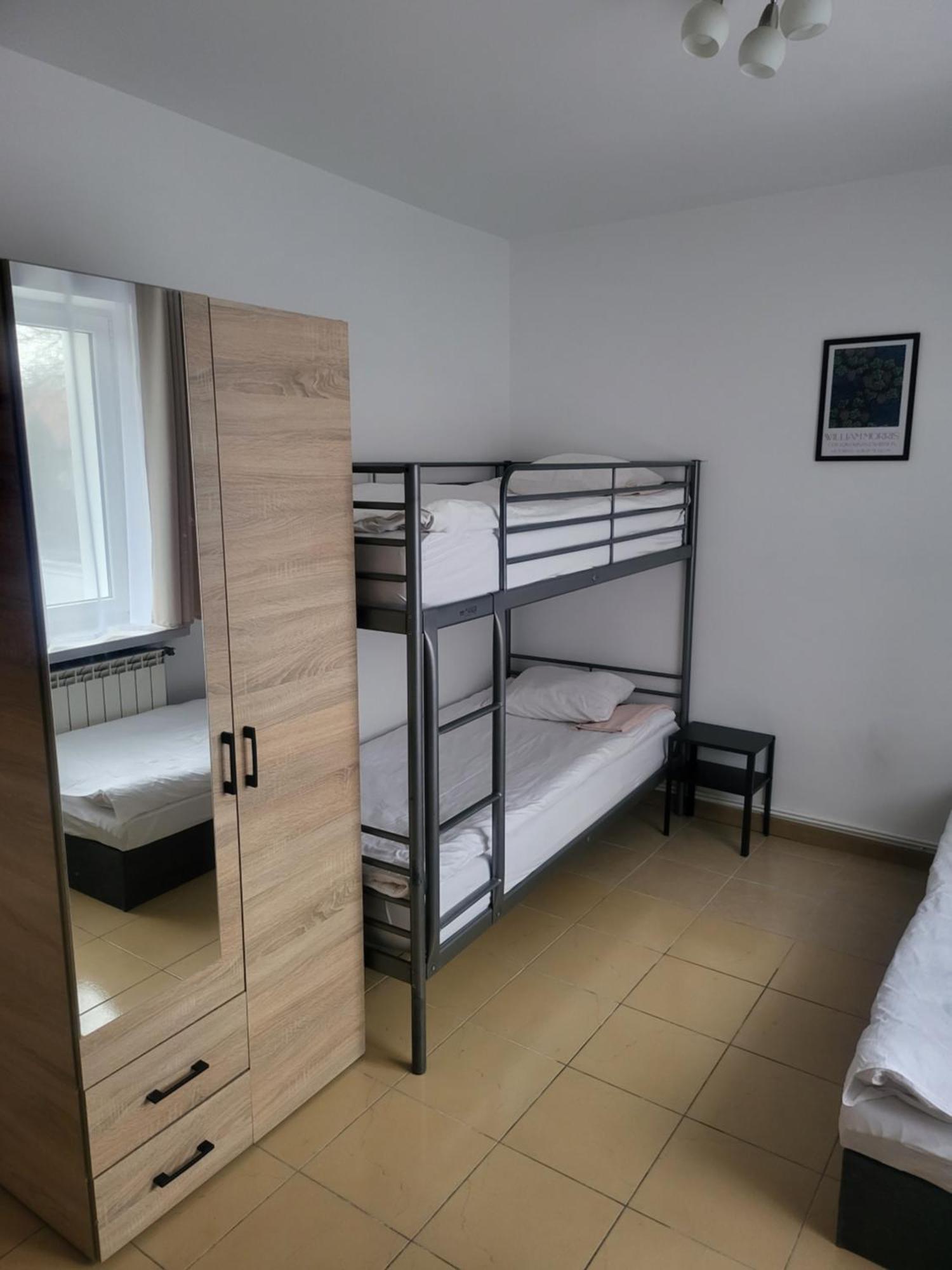 Rooms4Rest Popularna - Private Rooms For Tourists - Atr Consulting Sp, Z O,O, Warsaw Exterior photo