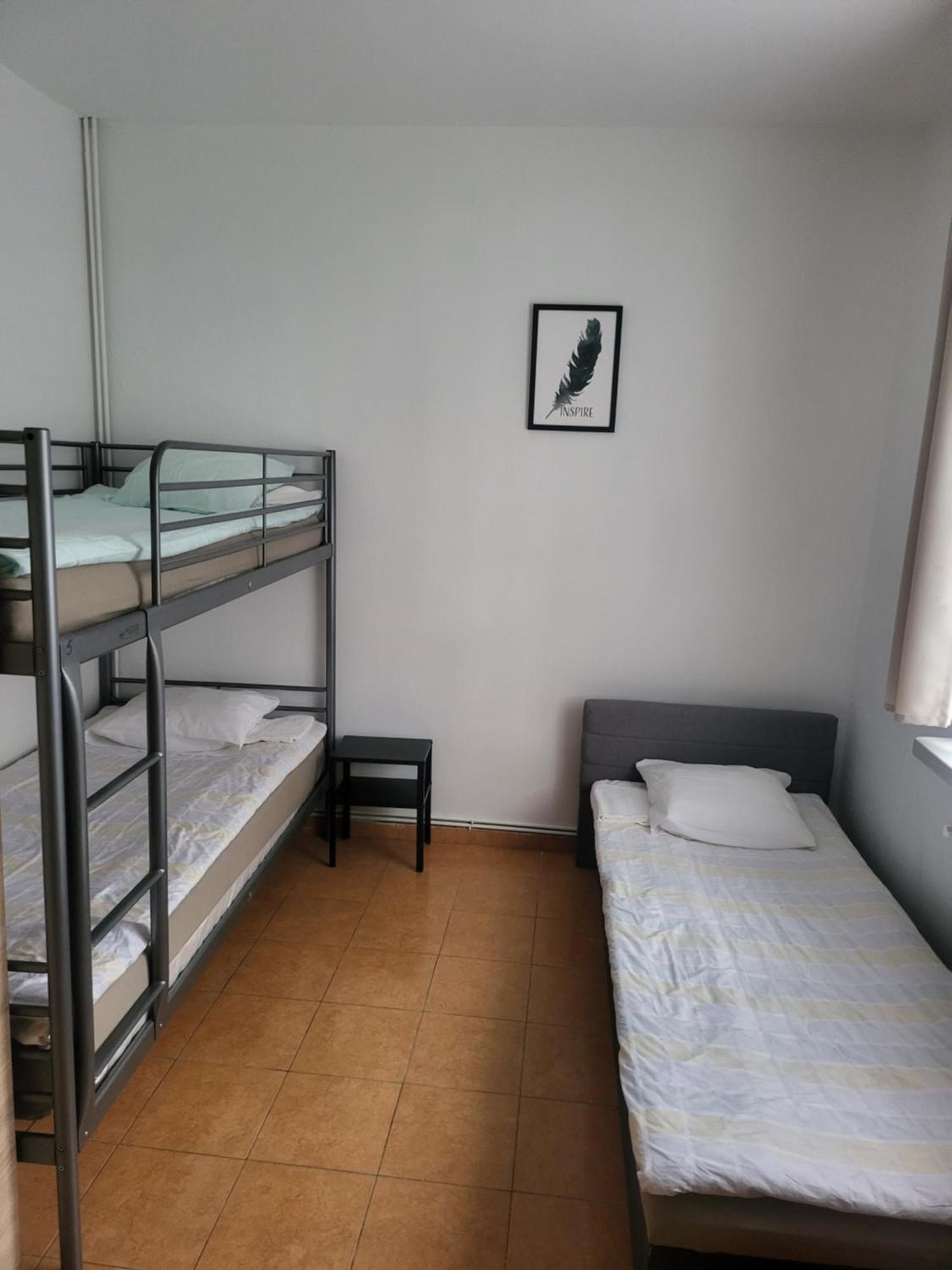 Rooms4Rest Popularna - Private Rooms For Tourists - Atr Consulting Sp, Z O,O, Warsaw Exterior photo